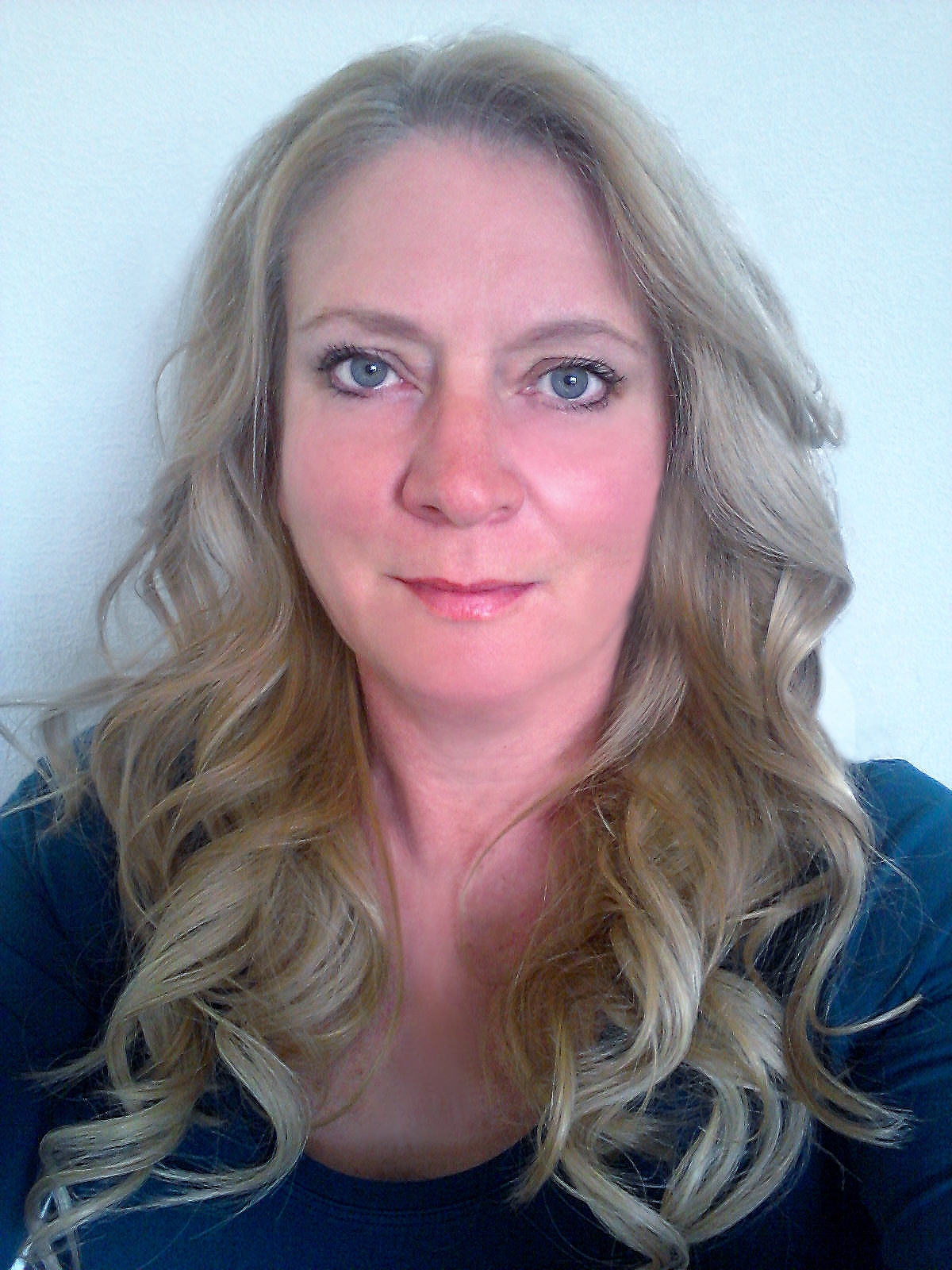 Interview with Author Elizabeth Davies Book Goodies